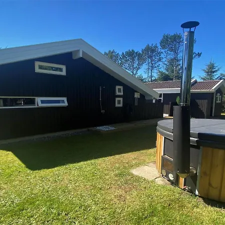 Akka - 2km From The Sea By Interhome