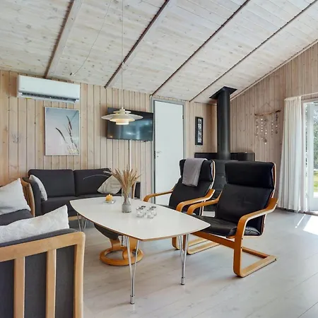 Akka - 2km From The Sea By Interhome 別荘